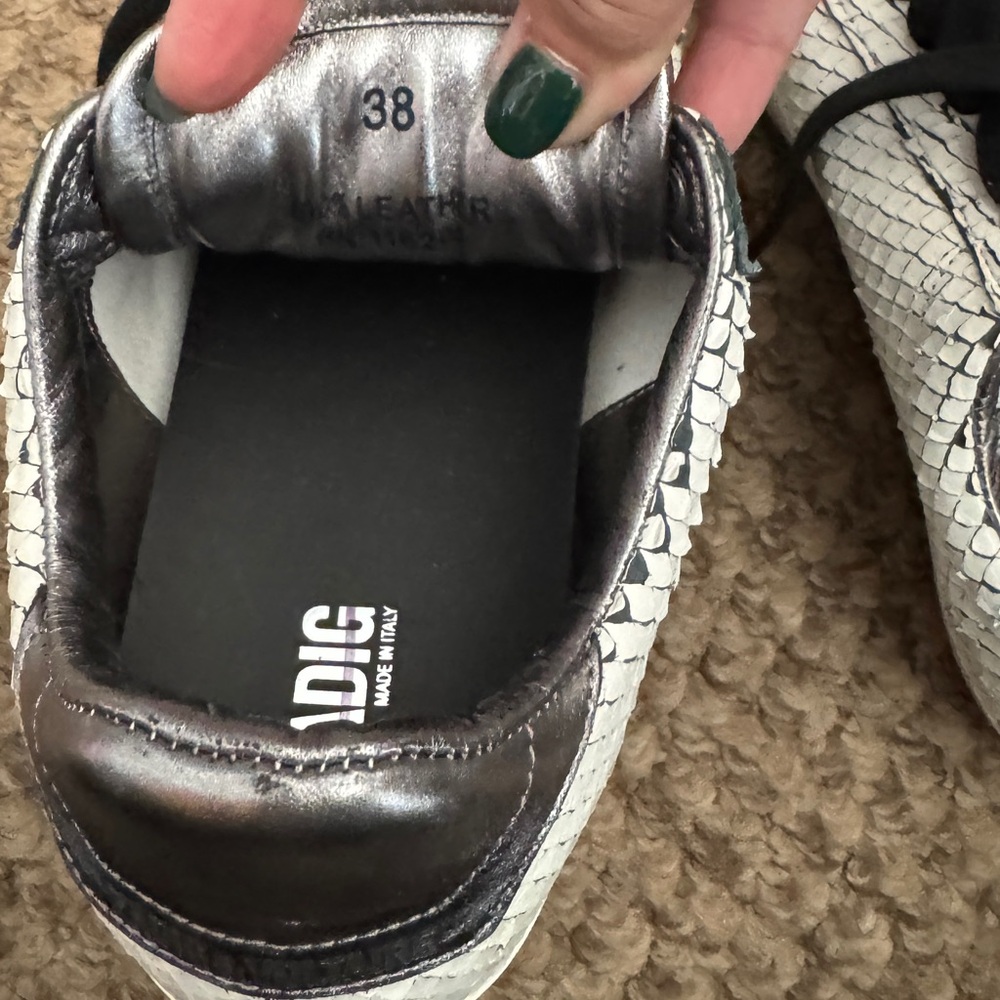 Zadig & Voltaire - Neo Keith Flash Shoes
Zadig&Voltaire
Regular price - Picture 5 of 9